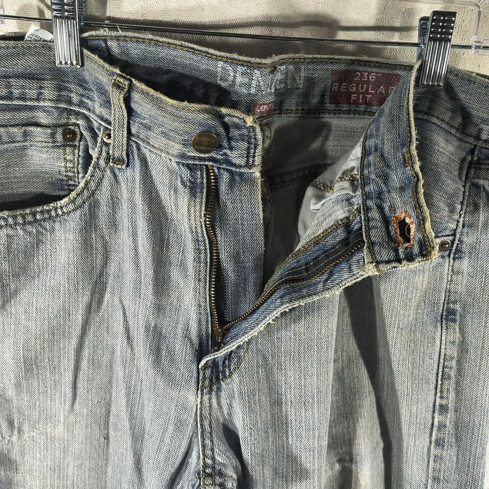 Levi's Denizen 236 Men's Size 33 X 30 Distressed Regular Fit Jeans